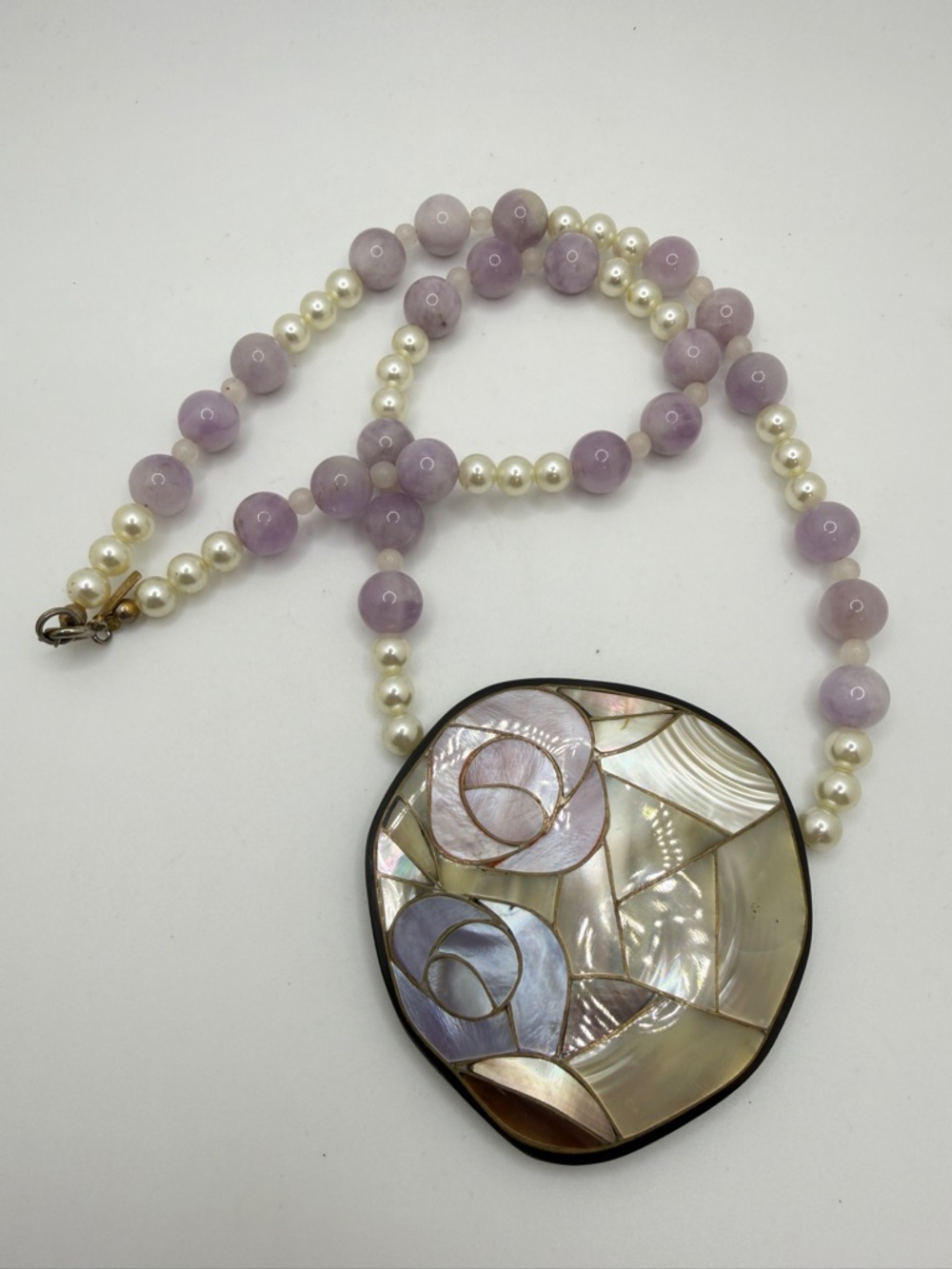 18" Karla‎ Jordan Mother of Pearl, Purple Jade, Faux Pearl statement necklace!